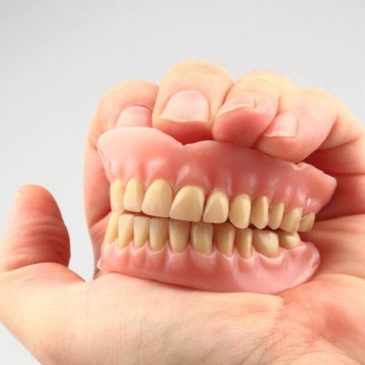 Próteses Dentárias (Dentaduras e Mais)